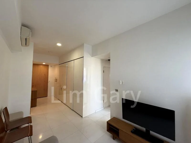 2 Bed Condo for Rent in 26 Newton - Image 14