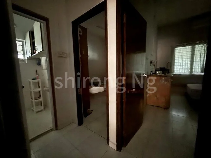 5 Bed Semi-Detached House (Landed) for Sale in Seletar Hills Estate - Image 2