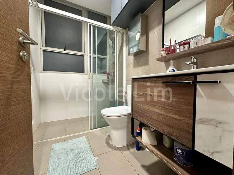 4+1 Bed Cluster House (Landed) for Sale in  The Top Residence - Image 9