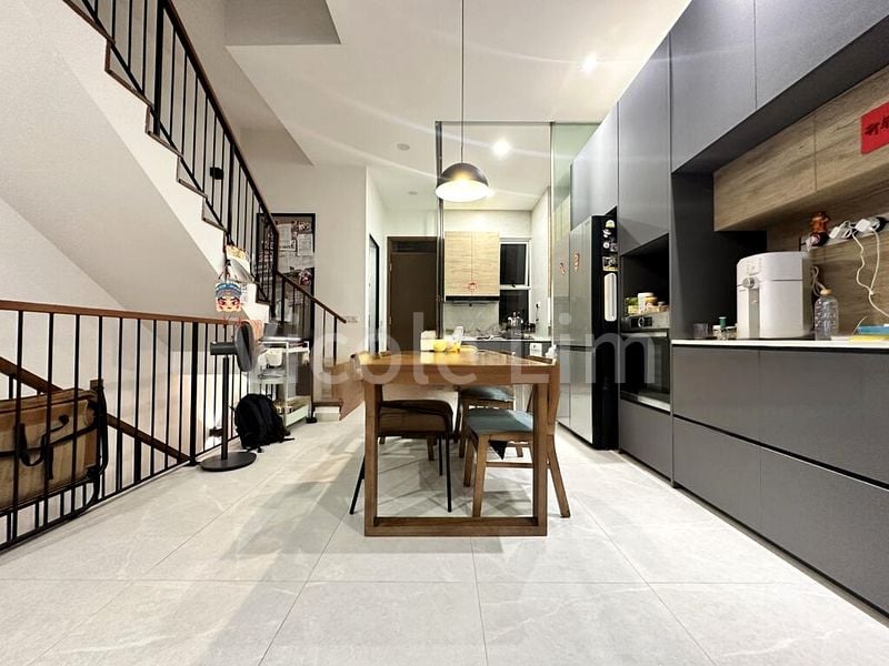 4+1 Bed Cluster House (Landed) for Sale in  The Top Residence - Image 4