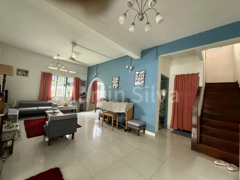 4 Bed Semi-Detached House (Landed) for Sale in  Spring Park Estate - Image 3