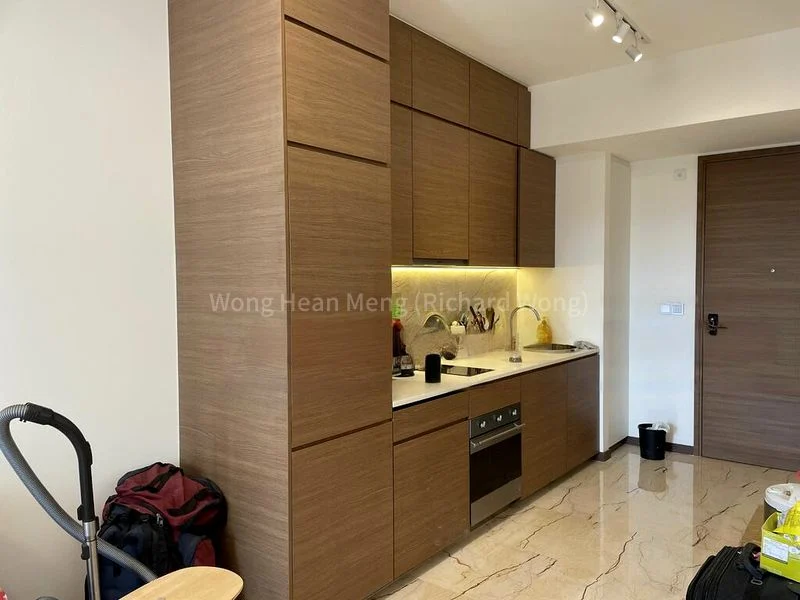 1 Bed Condo for Rent in  Alexandra Road - Image 2
