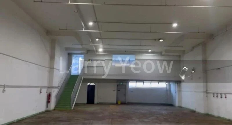 Factory / Workshop (B2) for Rent: T99, 1,200 Sq Ft, on Old Street, London - Image 2
