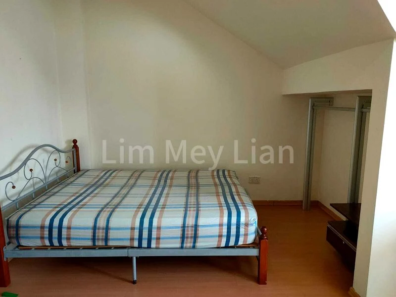 1 Bed Terraced House (Landed) for Rent in Sennett Estate - Image 3