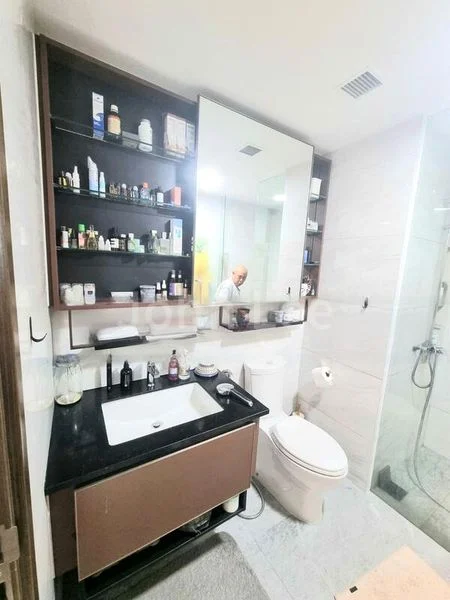 2 Bed Condo for Rent in  Normanton Park - Image 5