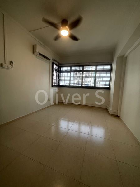Common Room (HDB) for Rent in  141 Lorong 2 Toa Payoh - Image 3