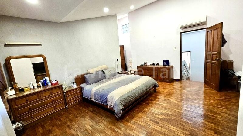 3 Bed Terraced House (Landed) for Sale in  Hong Leong Garden - Image 7