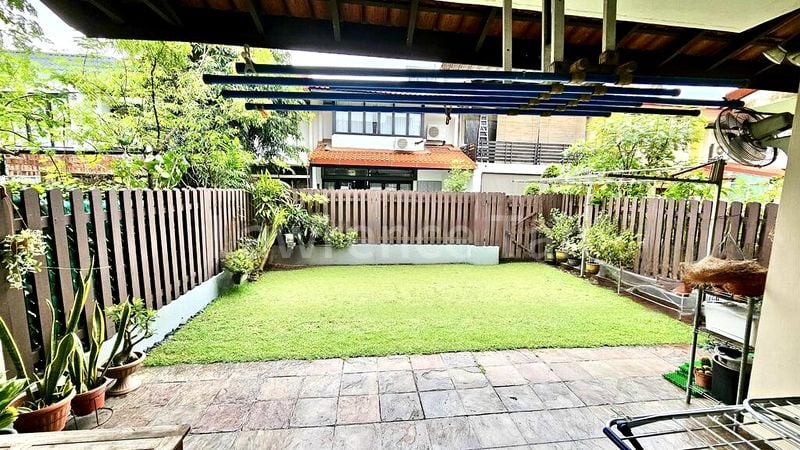 3 Bed Terraced House (Landed) for Sale in  Hong Leong Garden - Image 3