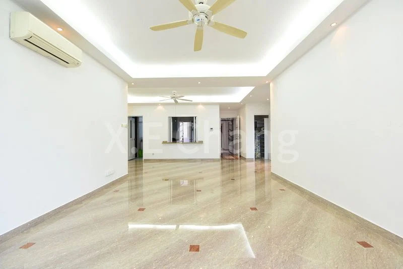 5 Bed Condo for Rent in  Spring Grove - Image 2