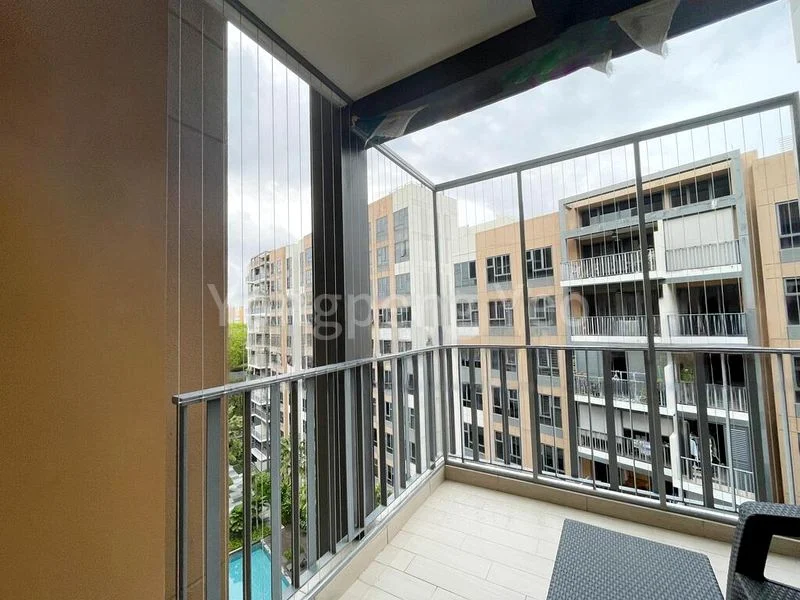 3 Bed Executive Condo for Rent in  The Brownstone - Image 6