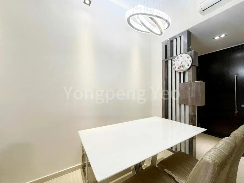 3 Bed Executive Condo for Rent in  The Brownstone - Image 3