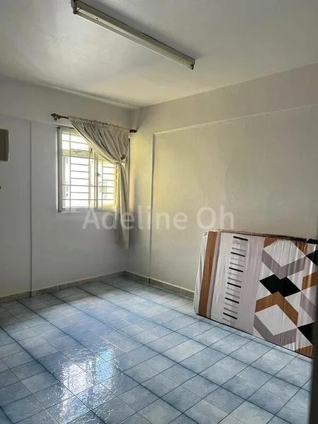Room (HDB) for Rent in  644 Ang Mo Kio Avenue 4 - Image 1