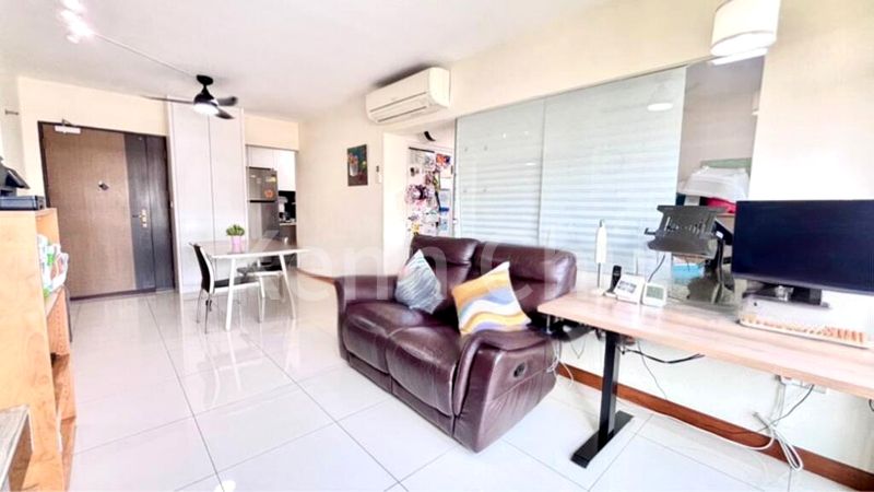4 Room (4A) HDB for Sale in  335A Anchorvale Crescent - Image 4