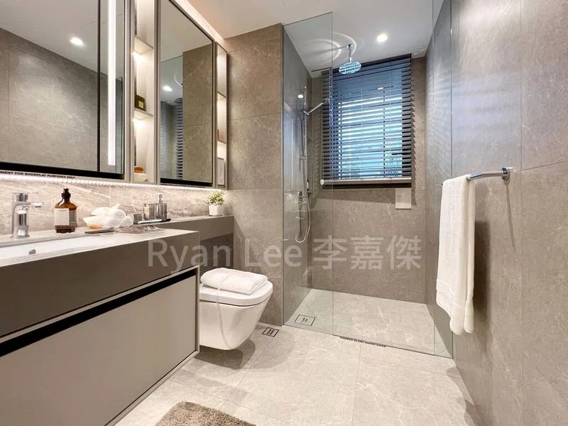 4 Bed Condo for Sale in  Margaret Drive - Image 7
