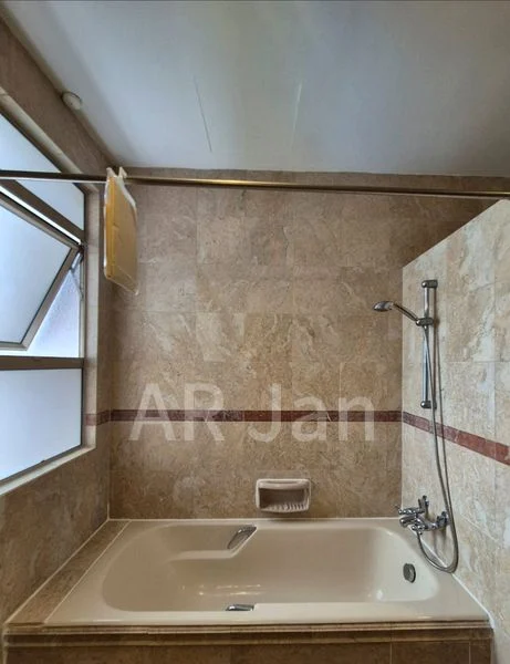 4 Bed Condo for Rent in Leonie Condotel - Image 12