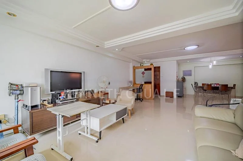 Executive HDB for Sale in  285A Toh Guan Road - Image 12