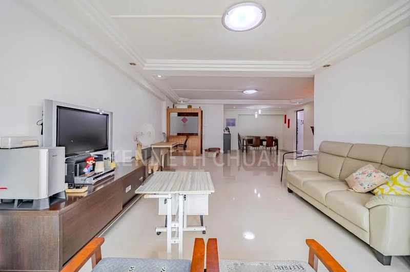 Executive HDB for Sale in  285A Toh Guan Road - Image 13