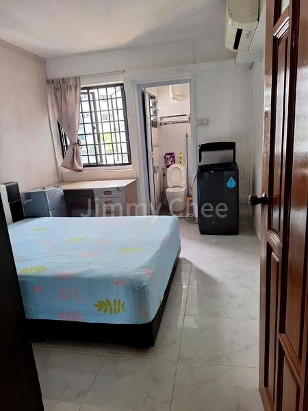 Jumbo HDB for Rent in  111 Woodlands Street 13 - Image 4