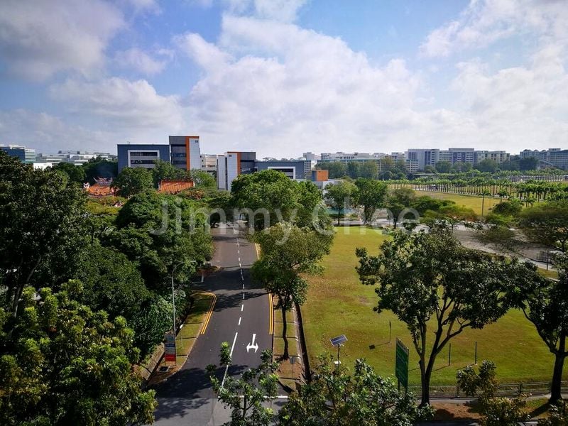 Jumbo HDB for Rent in  111 Woodlands Street 13 - Image 11