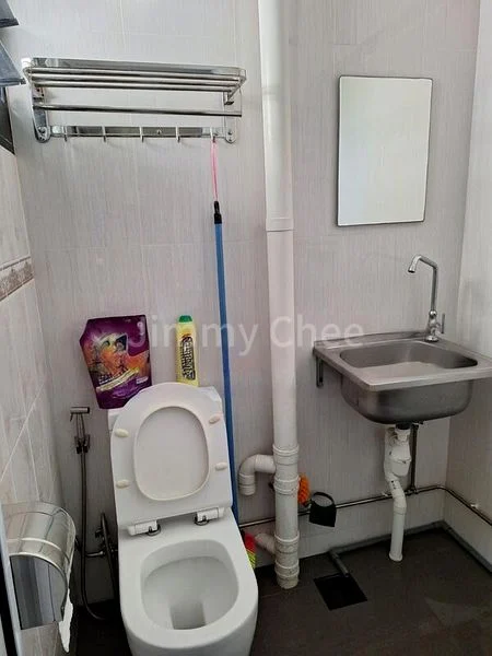 Jumbo HDB for Rent in  111 Woodlands Street 13 - Image 12