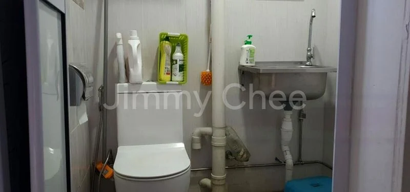 Jumbo HDB for Rent in  111 Woodlands Street 13 - Image 8