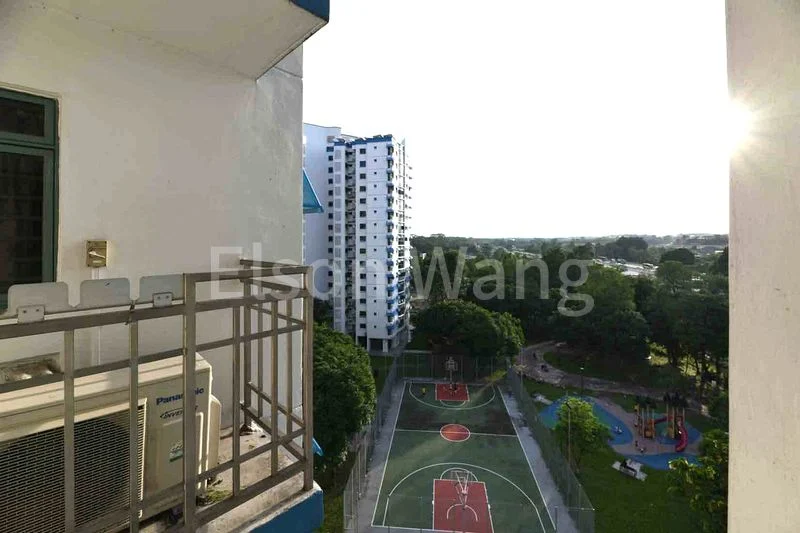 Executive HDB for Sale in  453 Choa Chu Kang Avenue 4 - Image 9