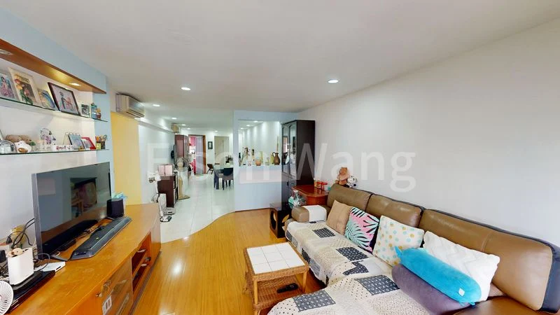 Executive HDB for Sale in  453 Choa Chu Kang Avenue 4 - Image 2