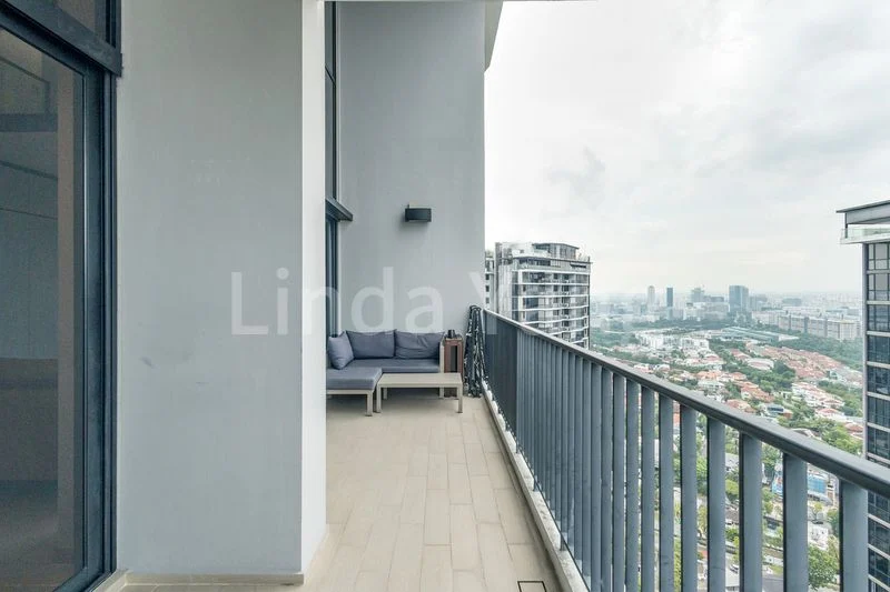 3 Bed Condo for Sale in  The Trilinq - Image 18