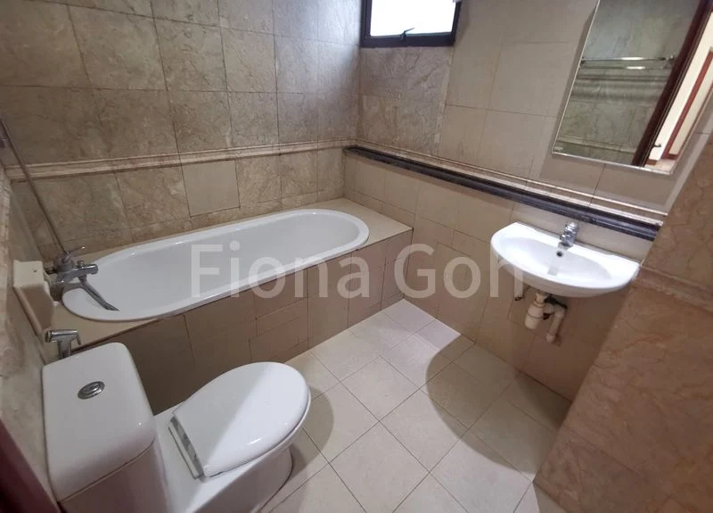 Master Room (Condo) for Rent in Parc Oasis - Image 2