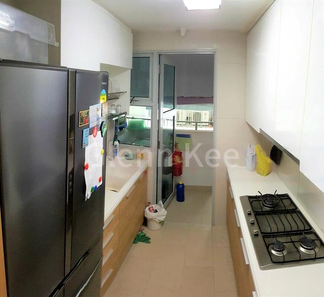 3 Bed Condo for Rent in  Clover By The Park - Image 2