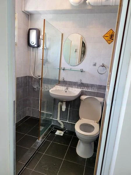 4 Room (4A) HDB for Rent in 323 Tampines Street 33 - Image 12