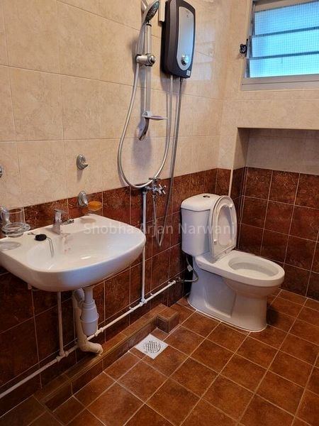 4 Room (4A) HDB for Rent in 323 Tampines Street 33 - Image 1