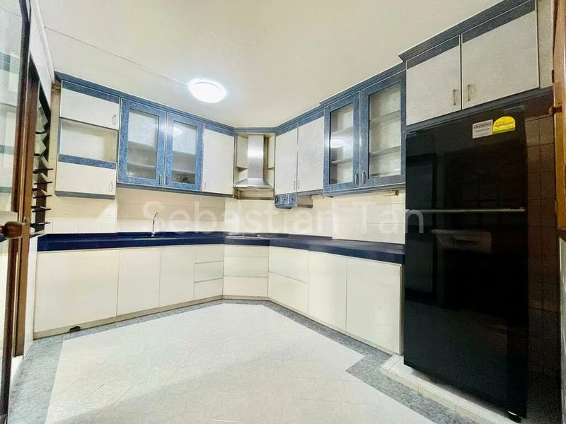 Common Room (HDB) for Rent in  761 Woodlands Avenue 6 - Image 7