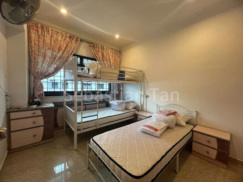 Common Room (HDB) for Rent in  761 Woodlands Avenue 6 - Image 1