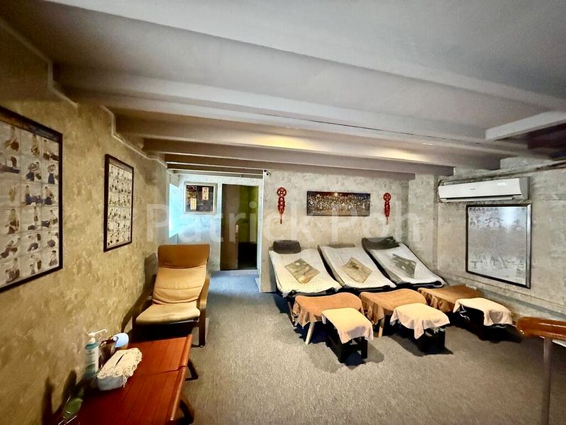 Other Retail for Rent: 250 South Bridge Road - Image 4