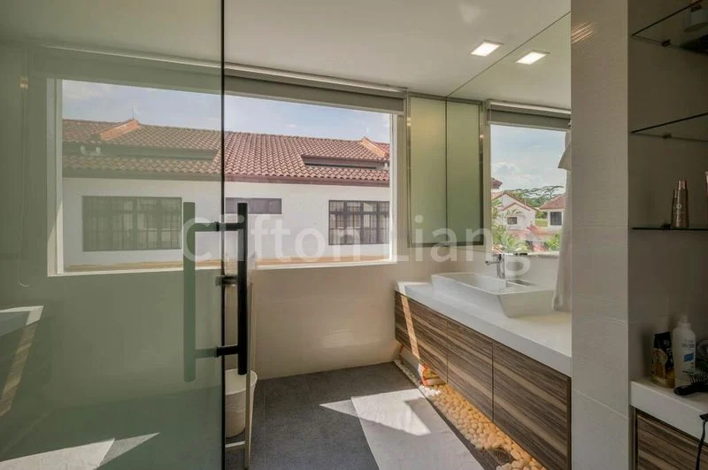 5 Bed Semi-Detached House (Landed) for Sale in Mun Wah Garden - Image 9