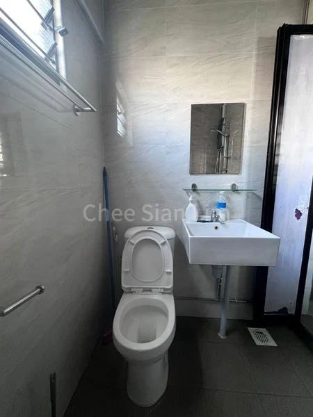Common Room (HDB) for Rent in  208 Jurong East Street 21 - Image 1