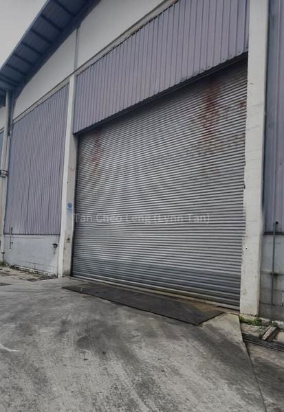Factory / Workshop (B2) for Rent: Sg Kadut Loop - Image 2