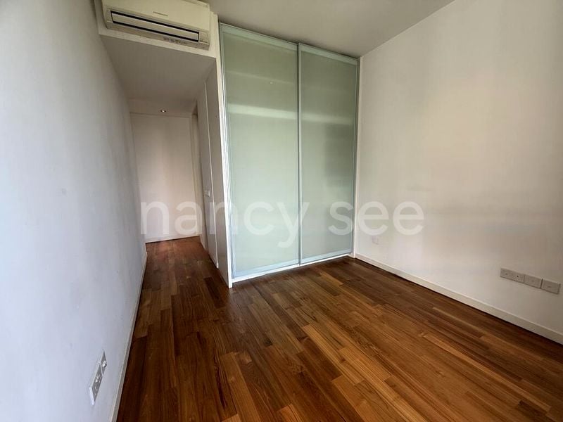 2 Bed Condo for Sale in  Paterson Linc - Image 13