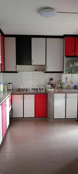 Common Room (HDB) for Rent in  549 Serangoon North Avenue 3 - Image 5