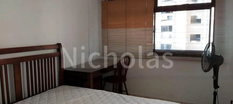 Common Room (HDB) for Rent in  549 Serangoon North Avenue 3 - Image 1