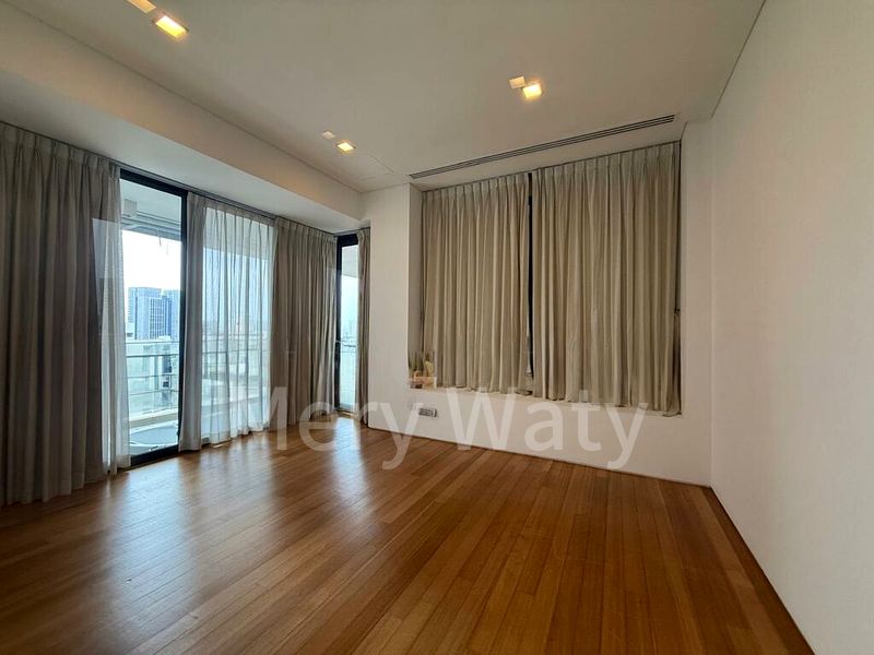 4 Bed Apartment (Condo) for Rent in Skypark - Image 8