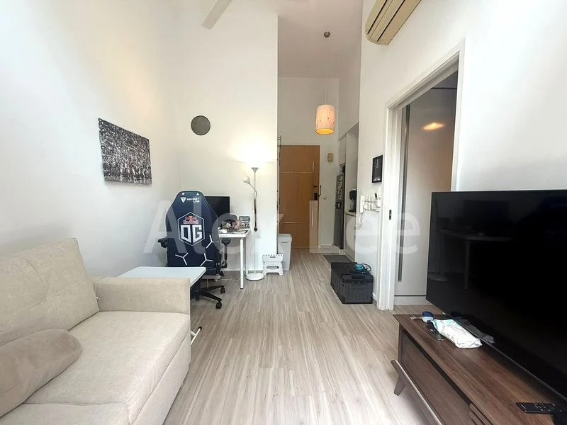 1 Bed Condo for Sale in  Loft @ Holland - Image 3