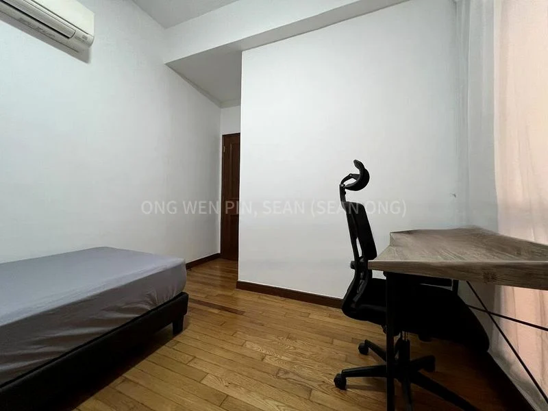 4 Bed Condo for Rent in  Dover Parkview - Image 7