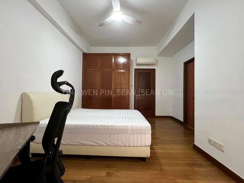 4 Bed Condo for Rent in  Dover Parkview - Image 1