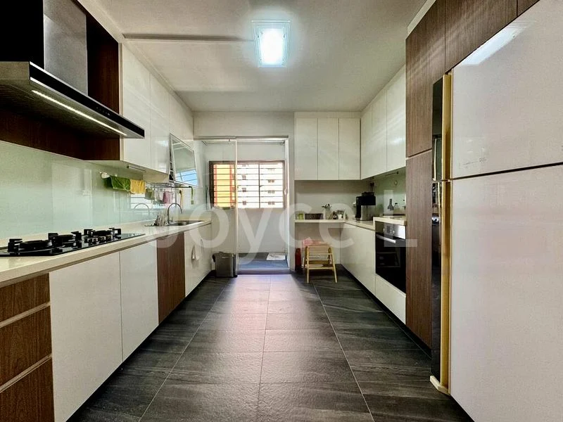 5 Room (5I) HDB for Sale in  512 Pasir Ris Street 52 - Image 3