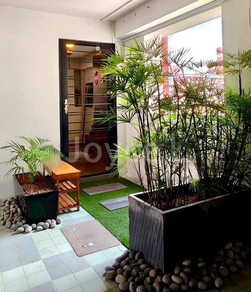 5 Room (5I) HDB for Sale in  512 Pasir Ris Street 52 - Image 2