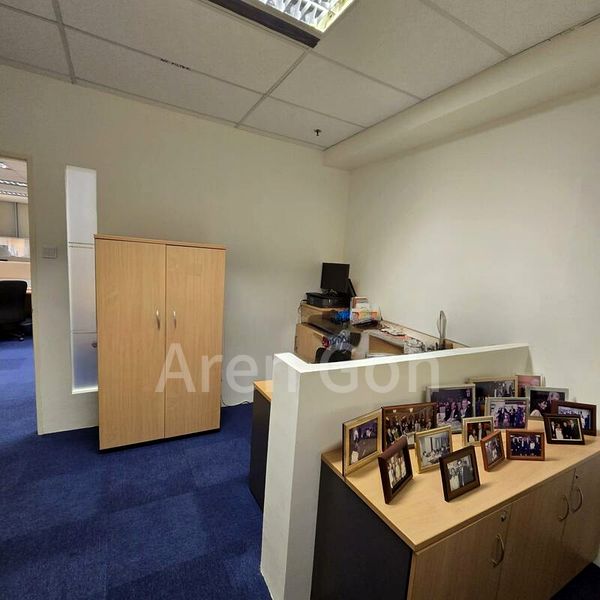 Office for Rent: Only 300m to Telok Ayer MRT! Inexpensive & Spacious Office Space! - Image 3