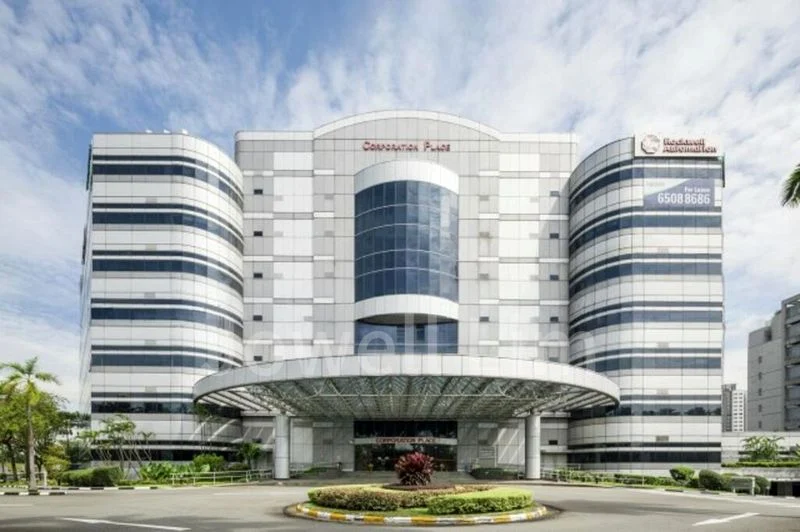 Light Industrial (B1) for Rent: Corporation Place - Image 5