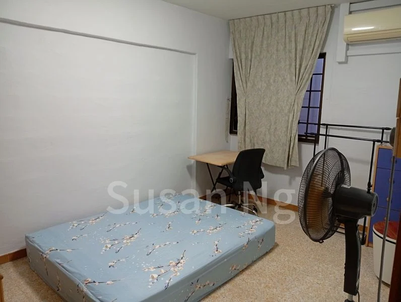 Common Room (HDB) for Rent in  240 Hougang Street 22 - Image 1